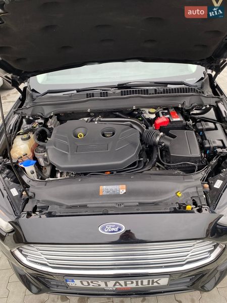 Седан Ford Fusion 2016 в Снятине