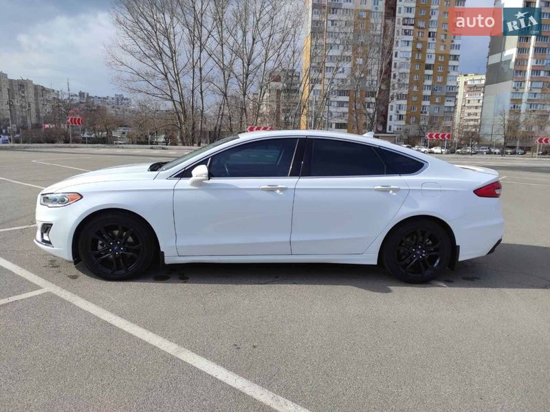 Седан Ford Fusion 2020 в Киеве
