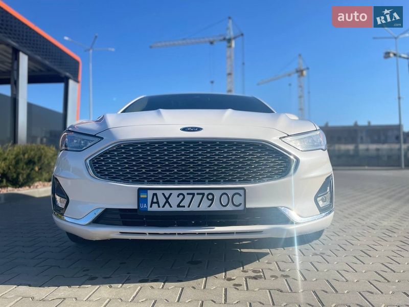 Седан Ford Fusion 2019 в Харькове