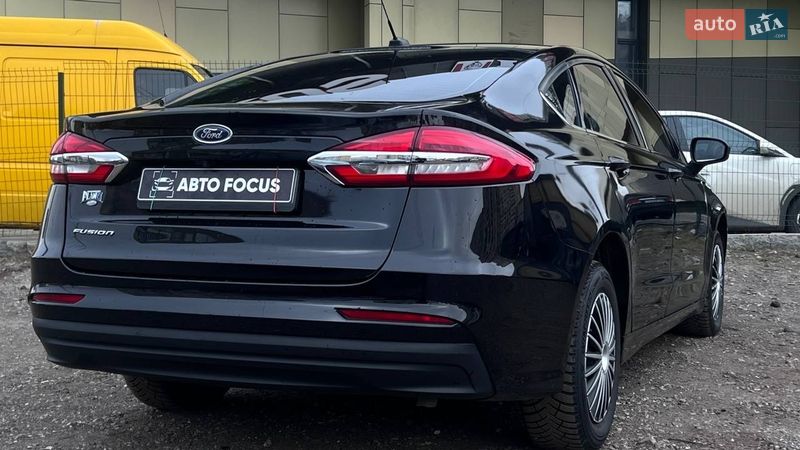 Седан Ford Fusion 2018 в Киеве