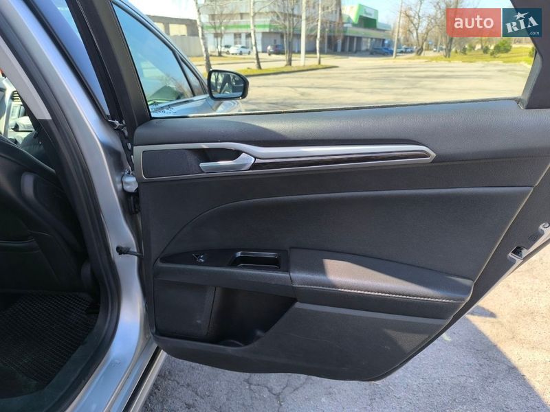 Седан Ford Fusion 2014 в Кременчуге