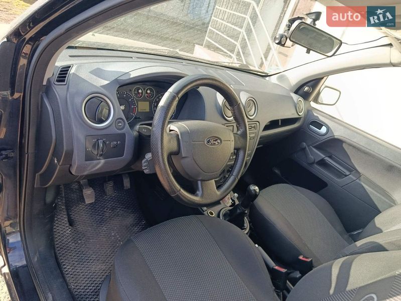 Хетчбек Ford Fusion 2005 в Івано-Франківську