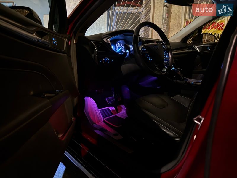 Седан Ford Fusion 2014 в Одесі