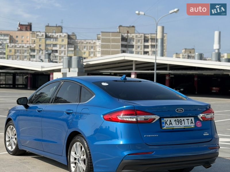 Седан Ford Fusion 2019 в Киеве