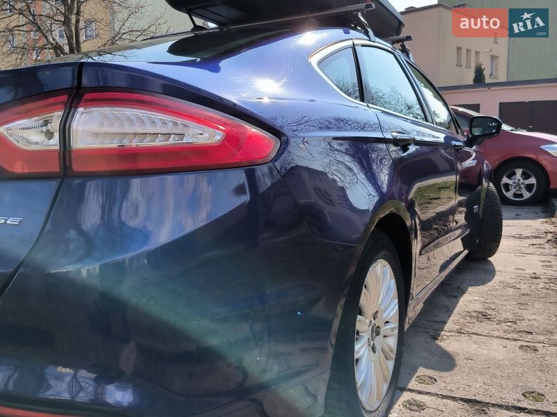 Седан Ford Fusion 2015 в Львове