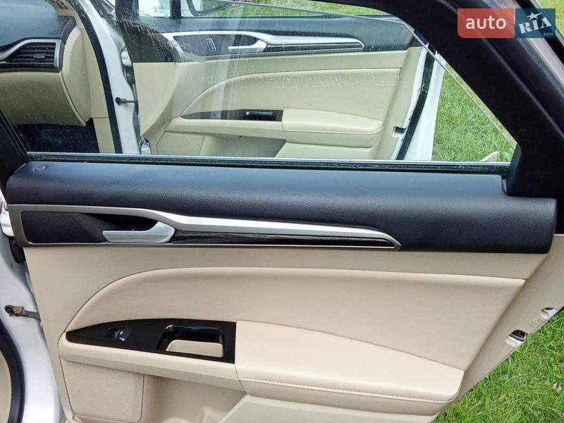 Седан Ford Fusion 2014 в Луцке