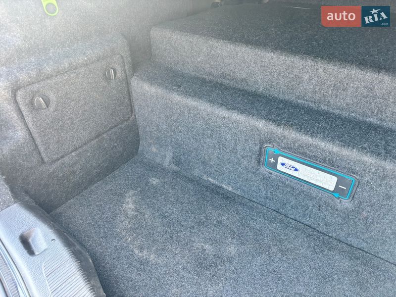 Седан Ford Fusion 2015 в Кривому Розі фото 8 Седан Ford Fusion 2015 в Кривому Розі