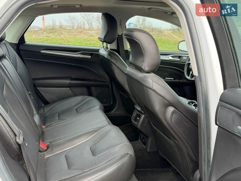 Седан Ford Fusion 2016 в Одессе