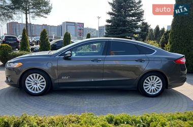 Седан Ford Fusion 2015 в Львове