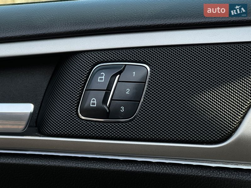 Седан Ford Fusion 2015 в Львове