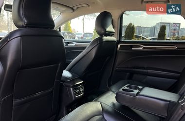 Седан Ford Fusion 2015 в Львове