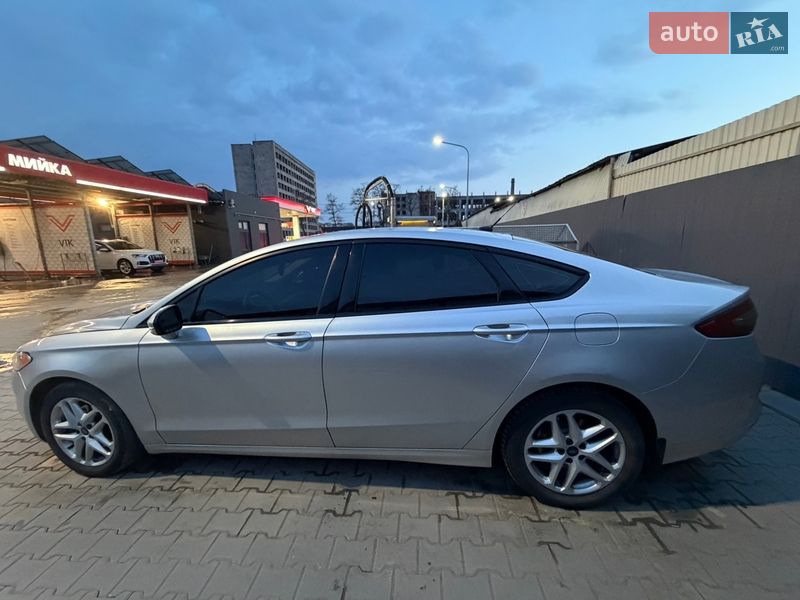 Седан Ford Fusion 2016 в Тернополі