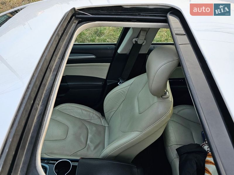 Седан Ford Fusion 2014 в Львове