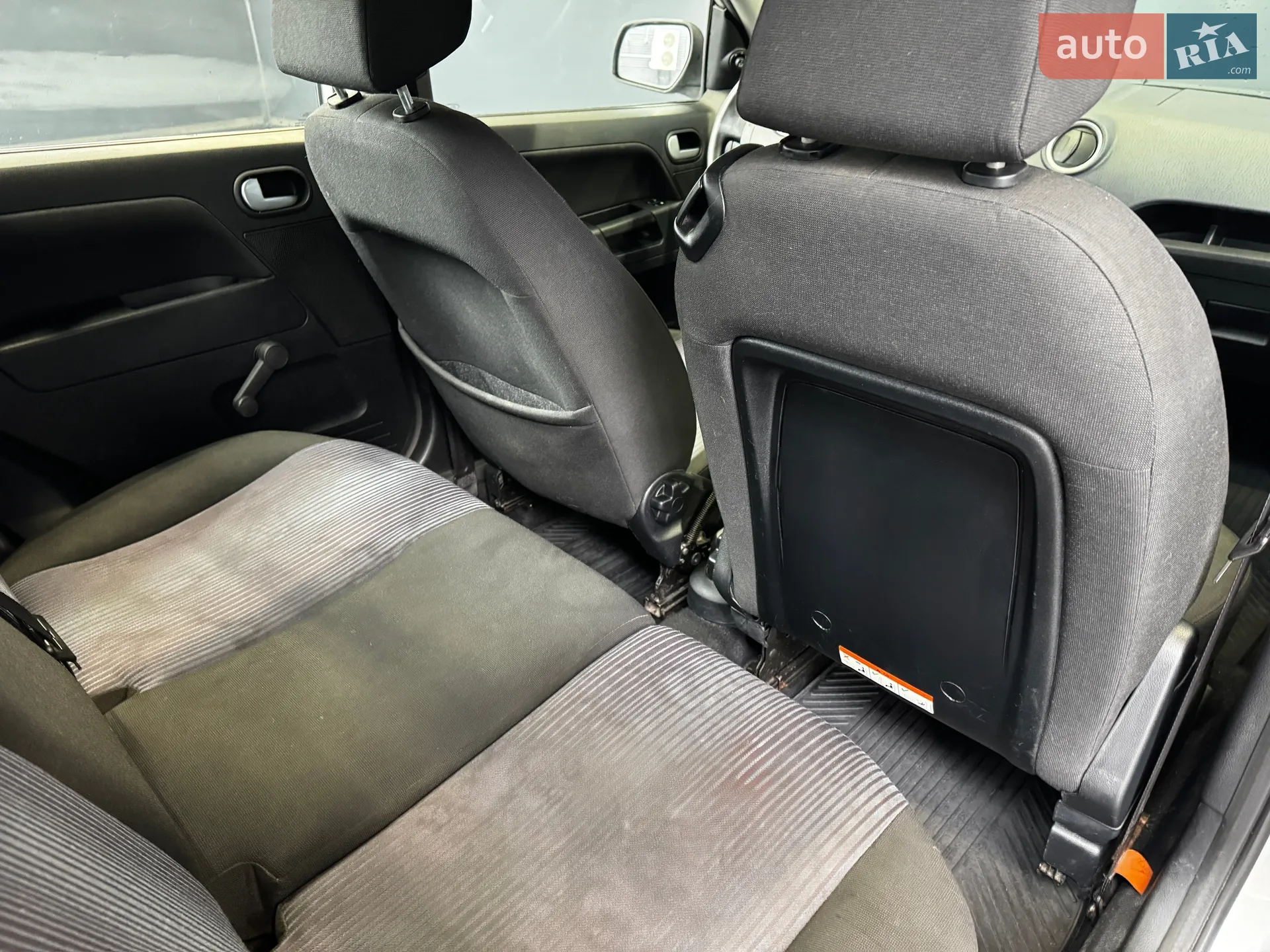 2011 Ford Fusion - мініатюра 26