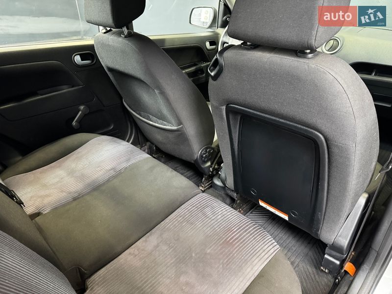 Хэтчбек Ford Fusion 2011 в Киеве