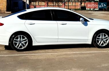 Седан Ford Fusion 2015 в Києві