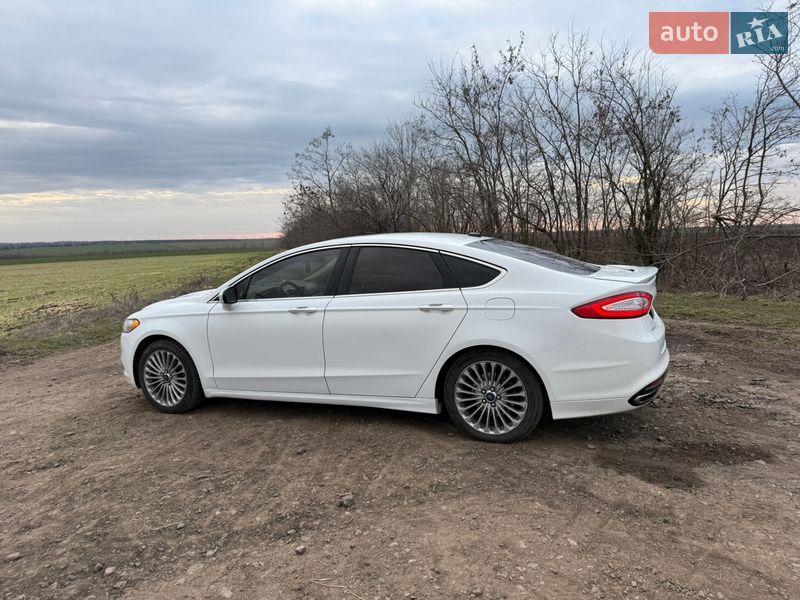 Ford Fusion 2015