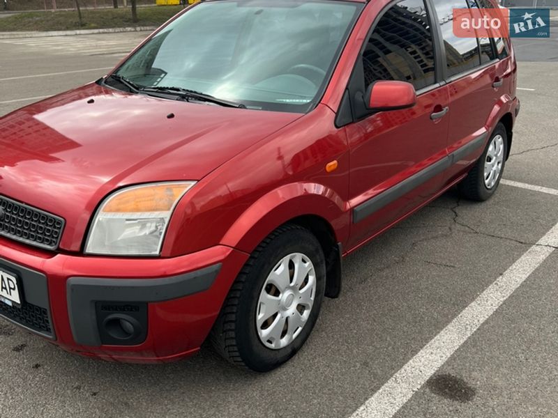 Хэтчбек Ford Fusion 2007 в Киеве