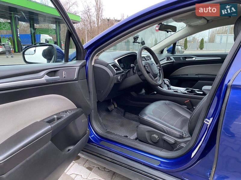 Седан Ford Fusion 2015 в Кременчуге