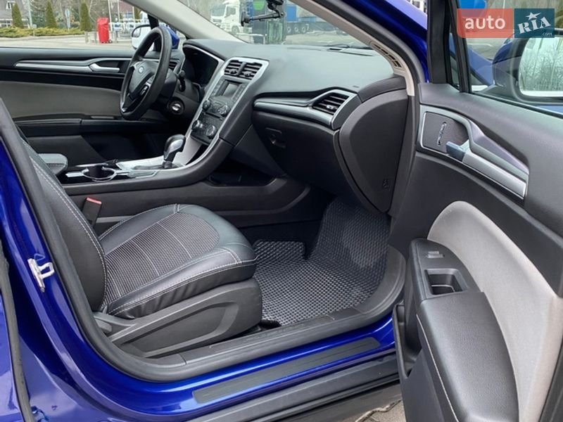 Седан Ford Fusion 2015 в Кременчуге