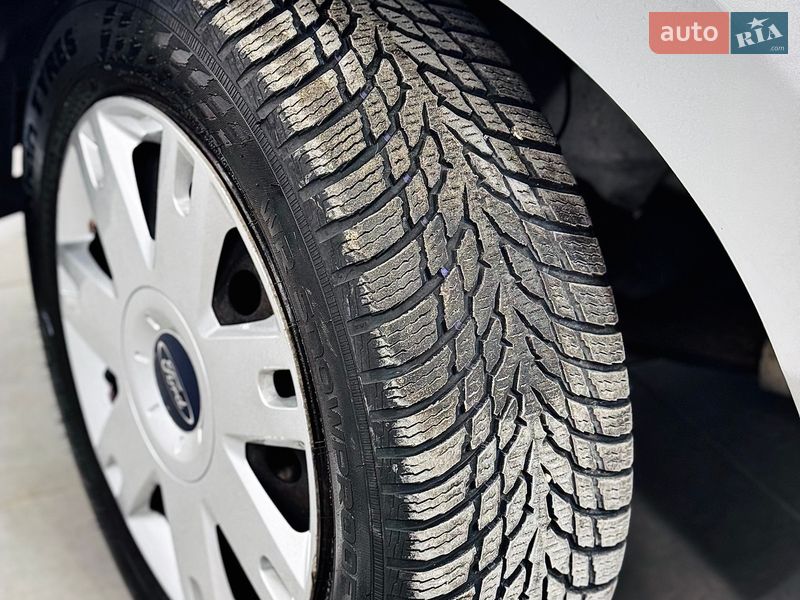 Хэтчбек Ford Fusion 2007 в Стрые