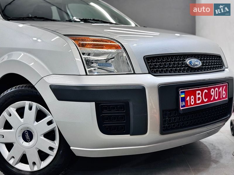 Хэтчбек Ford Fusion 2007 в Стрые