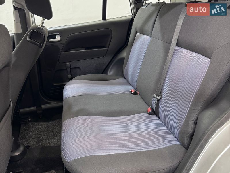 Хэтчбек Ford Fusion 2007 в Стрые