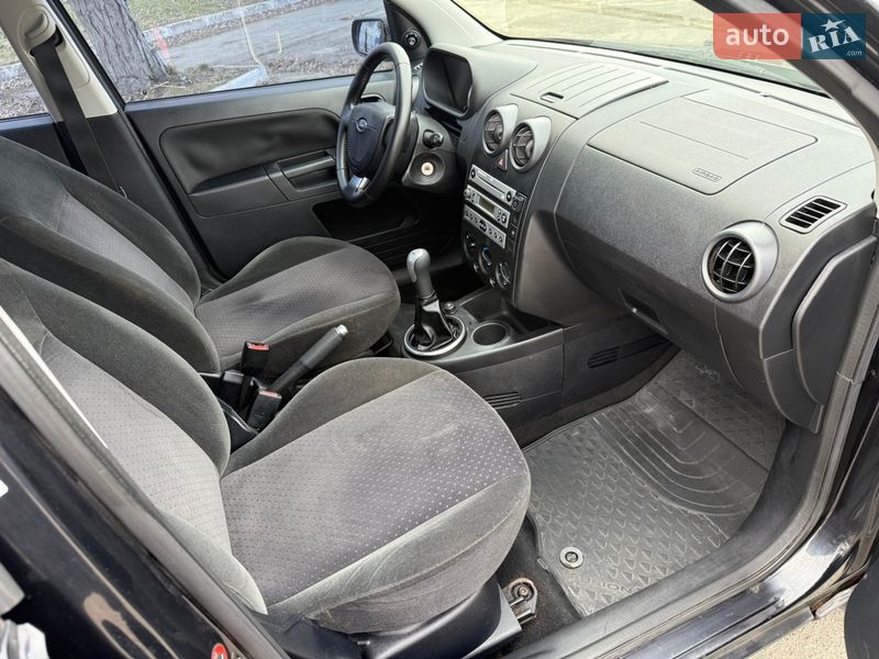 Хэтчбек Ford Fusion 2005 в Киеве фото 11 Хэтчбек Ford Fusion 2005 в Киеве