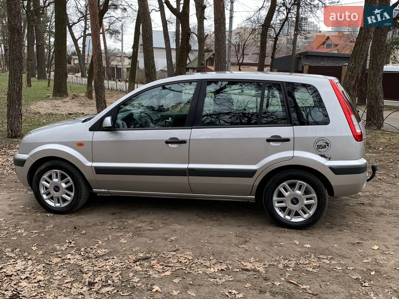 Хетчбек Ford Fusion 2008 в Києві фото 3 Хетчбек Ford Fusion 2008 в Києві