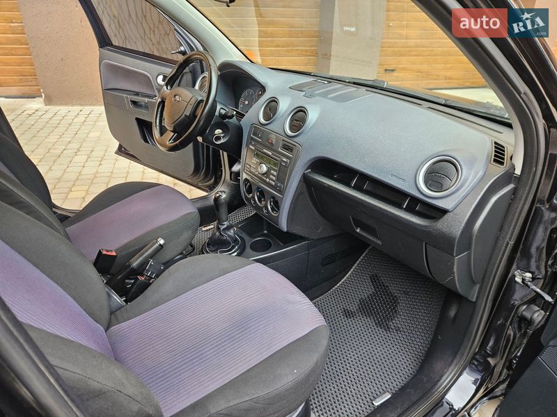 Хэтчбек Ford Fusion 2010 в Виннице