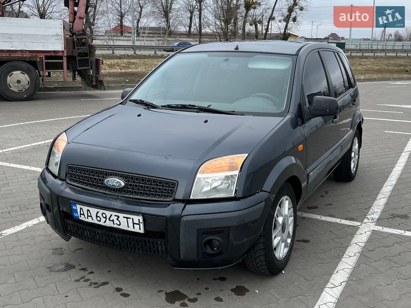 Хетчбек Ford Fusion 2008 в Києві