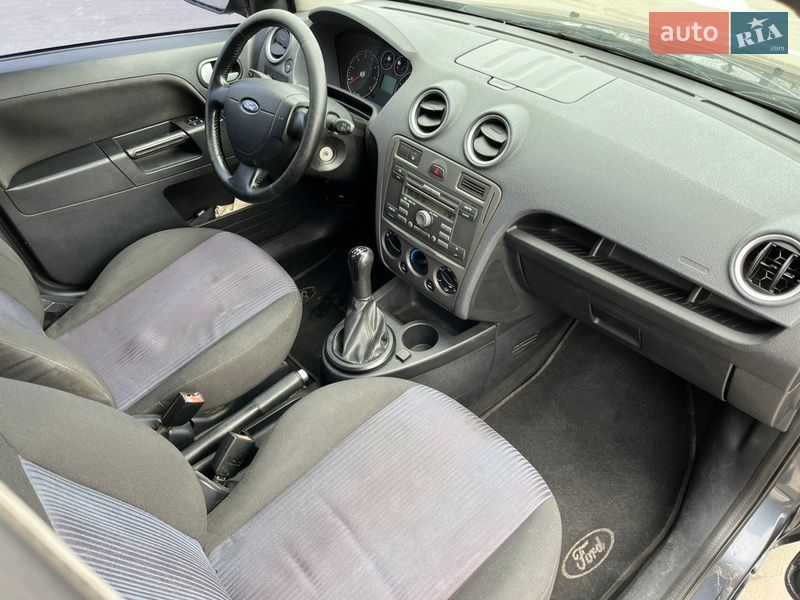 Хетчбек Ford Fusion 2008 в Києві