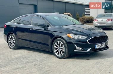 Седан Ford Fusion 2019 в Житомире