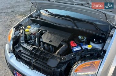 Хэтчбек Ford Fusion 2006 в Хороле