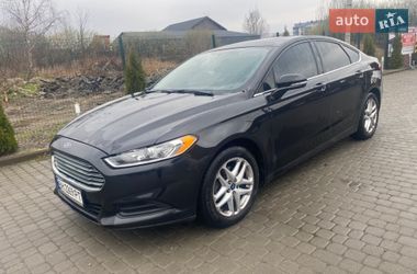 Седан Ford Fusion 2013 в Надворной