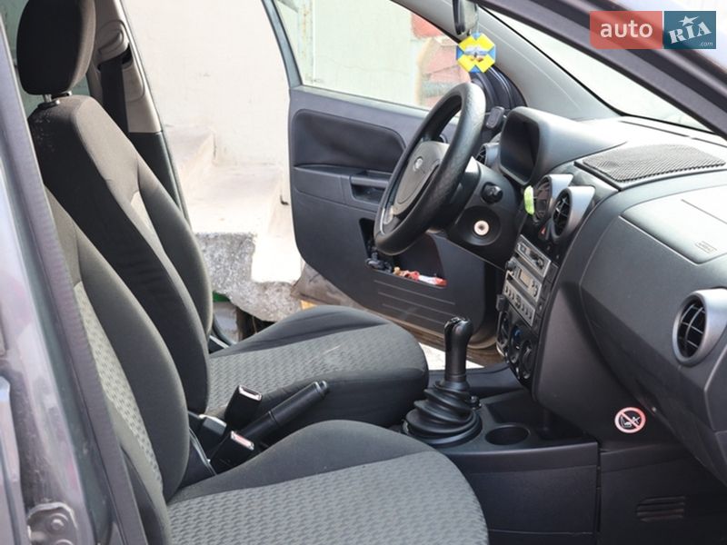 Хетчбек Ford Fusion 2003 в Києві