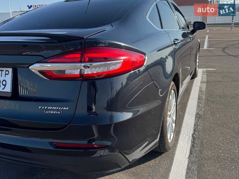 Седан Ford Fusion 2020 в Олександрії