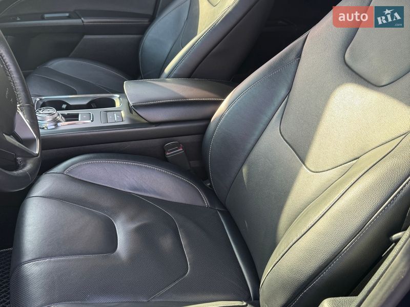 Седан Ford Fusion 2020 в Олександрії