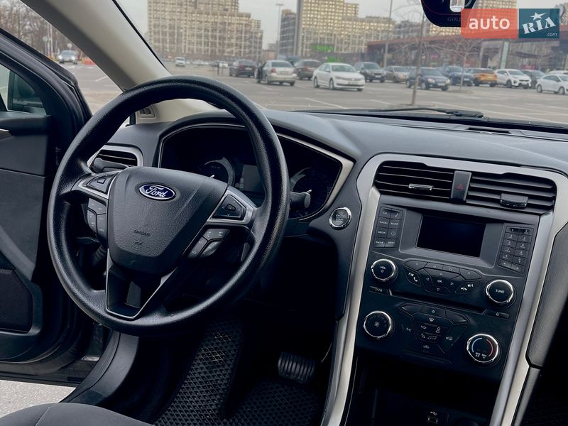 Седан Ford Fusion 2016 в Киеве фото 10 Седан Ford Fusion 2016 в Киеве
