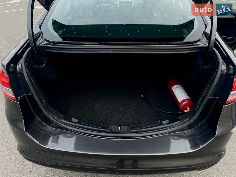 Седан Ford Fusion 2016 в Киеве фото 15 Седан Ford Fusion 2016 в Киеве