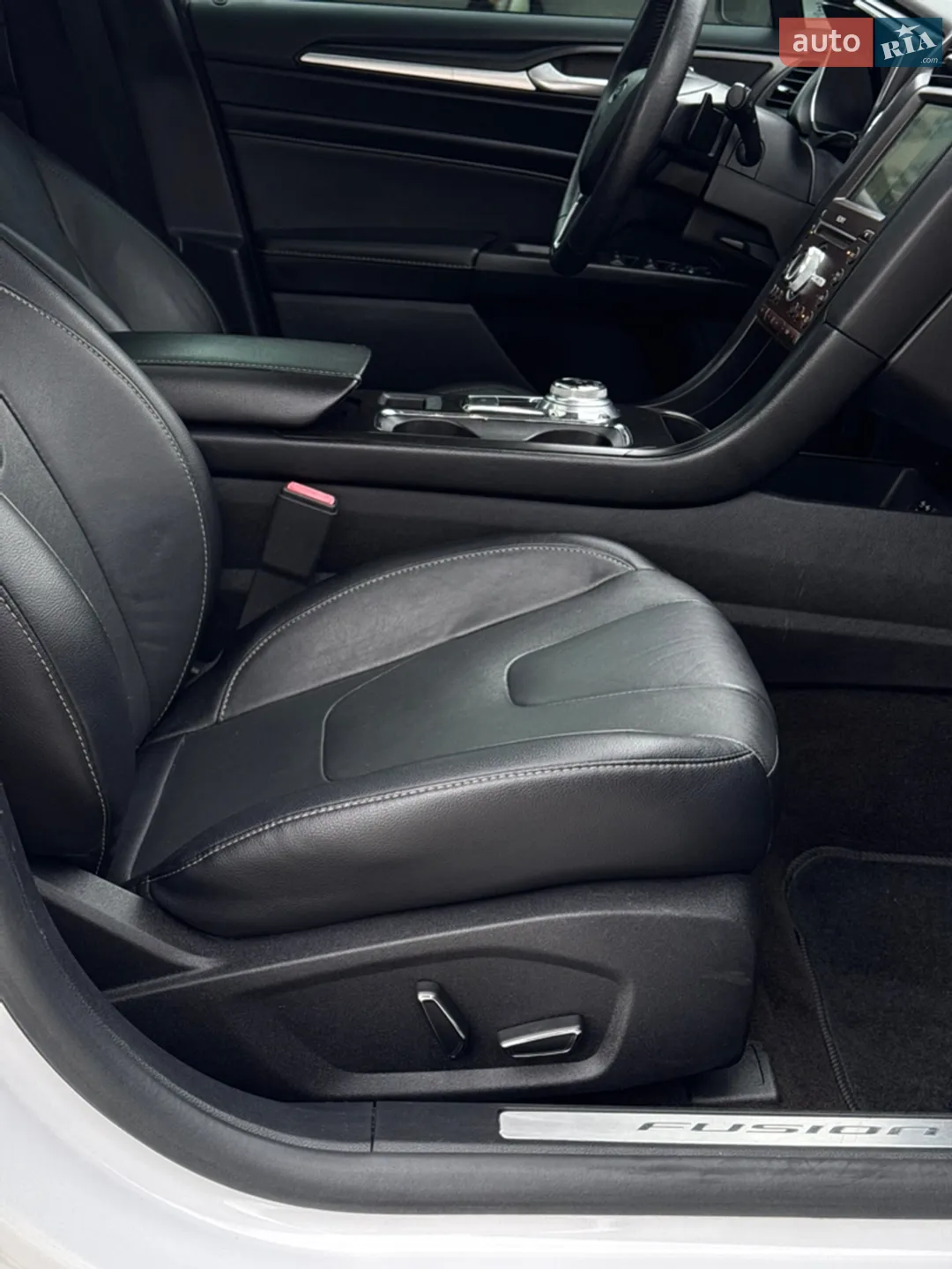 2020 Ford Fusion - мініатюра 43