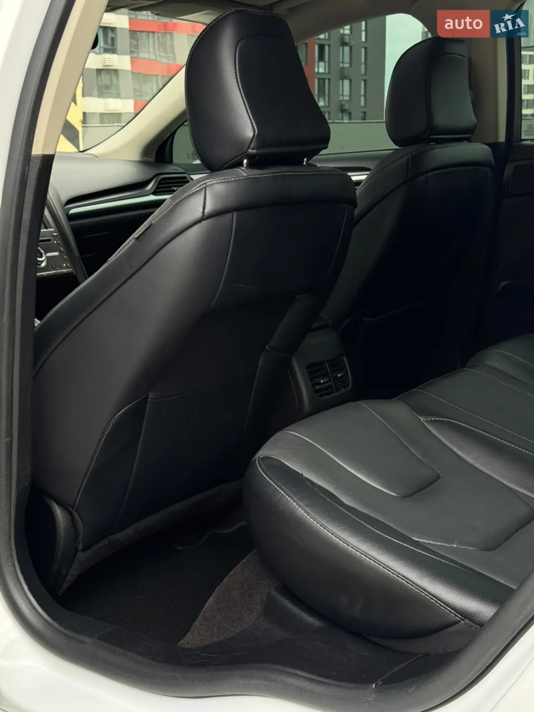 2020 Ford Fusion - мініатюра 47