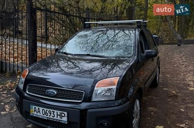 Хэтчбек Ford Fusion 2008 в Киеве