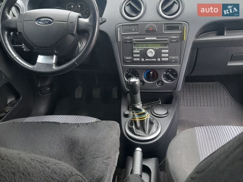 Хетчбек Ford Fusion 2012 в Черкасах