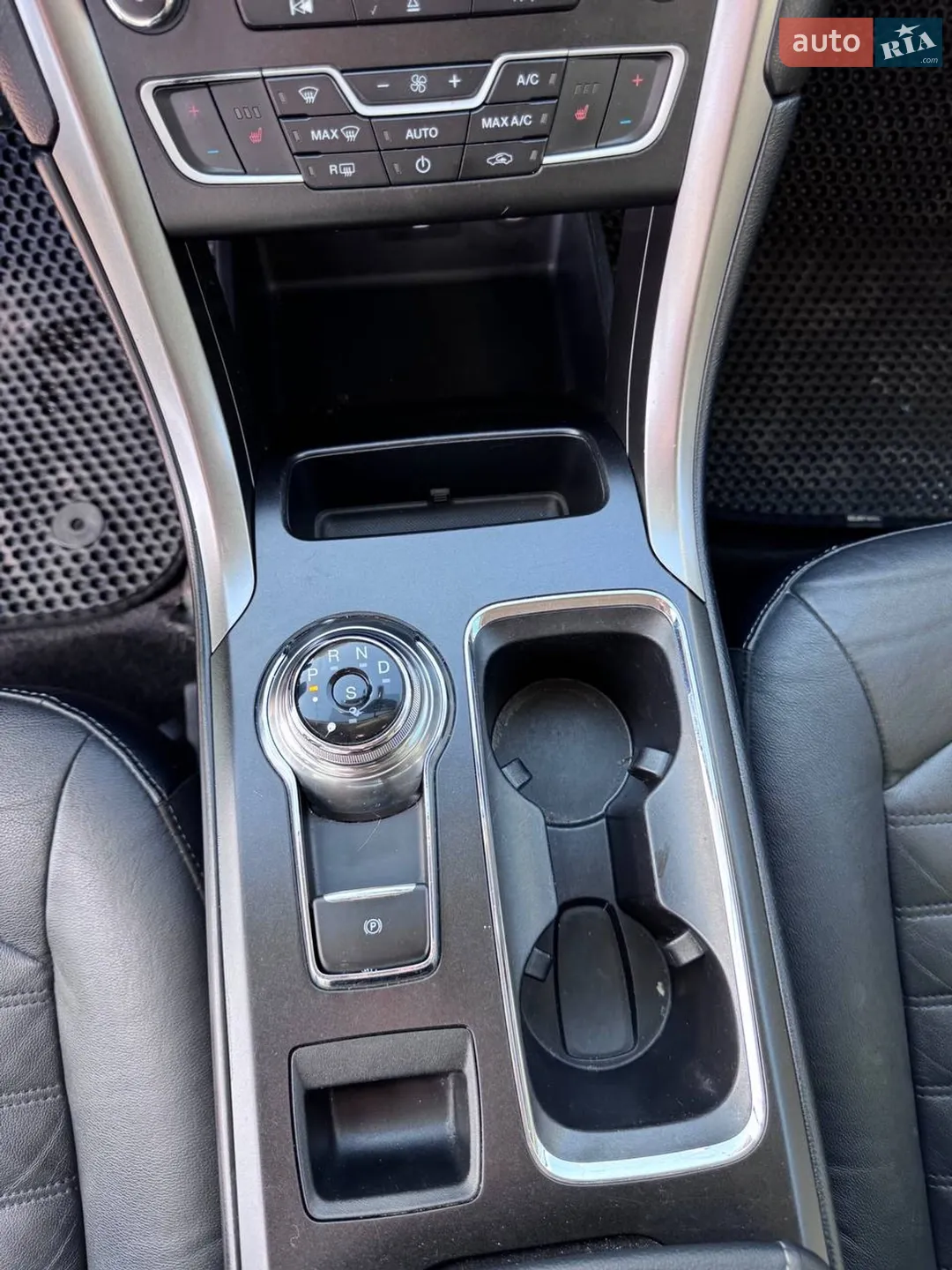 2016 Ford Fusion - мініатюра 16
