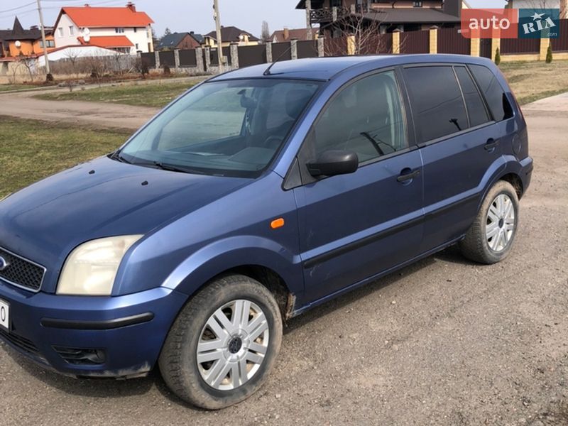 Хэтчбек Ford Fusion 2005 в Сумах