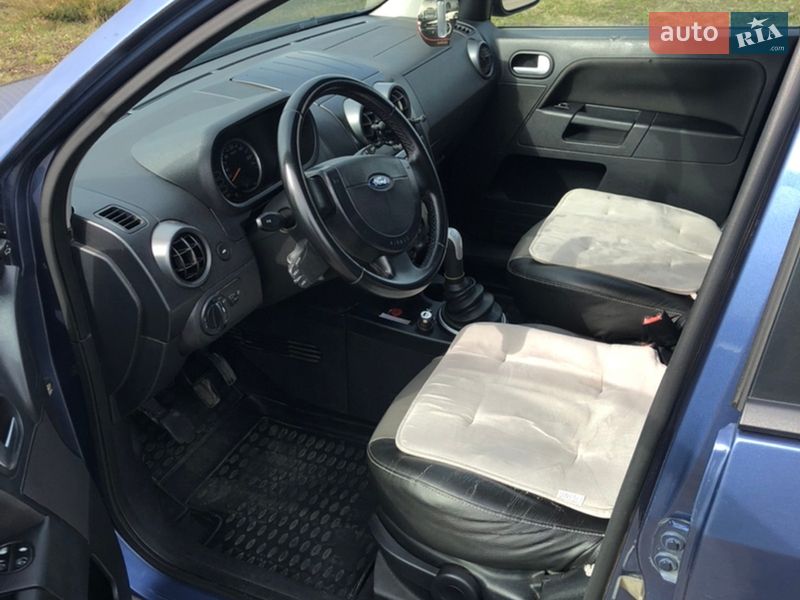 Хэтчбек Ford Fusion 2005 в Сумах