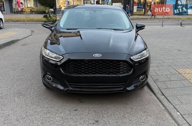 Седан Ford Fusion 2016 в Львові