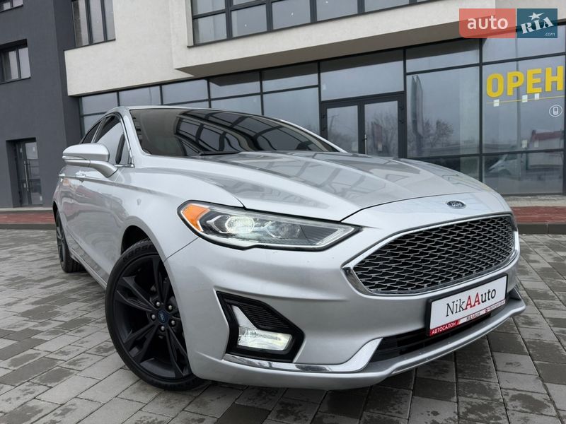 Седан Ford Fusion 2019 в Ивано-Франковске