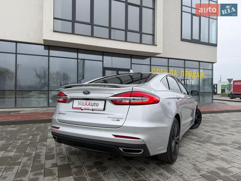 Седан Ford Fusion 2019 в Ивано-Франковске